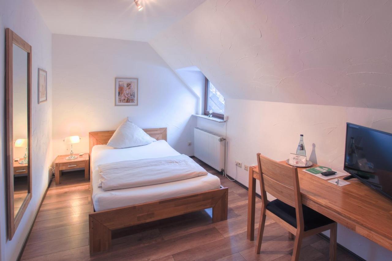 בוקסטהודה Hotel Ovelgoenner Hof מראה חיצוני תמונה