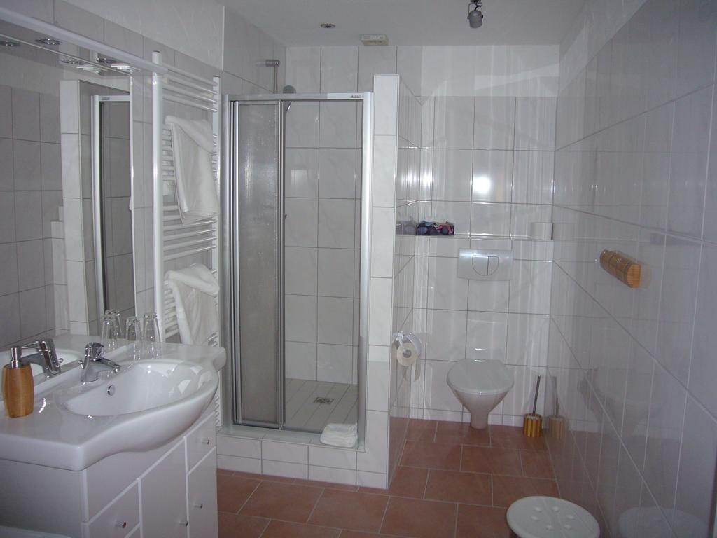 בוקסטהודה Hotel Ovelgoenner Hof מראה חיצוני תמונה
