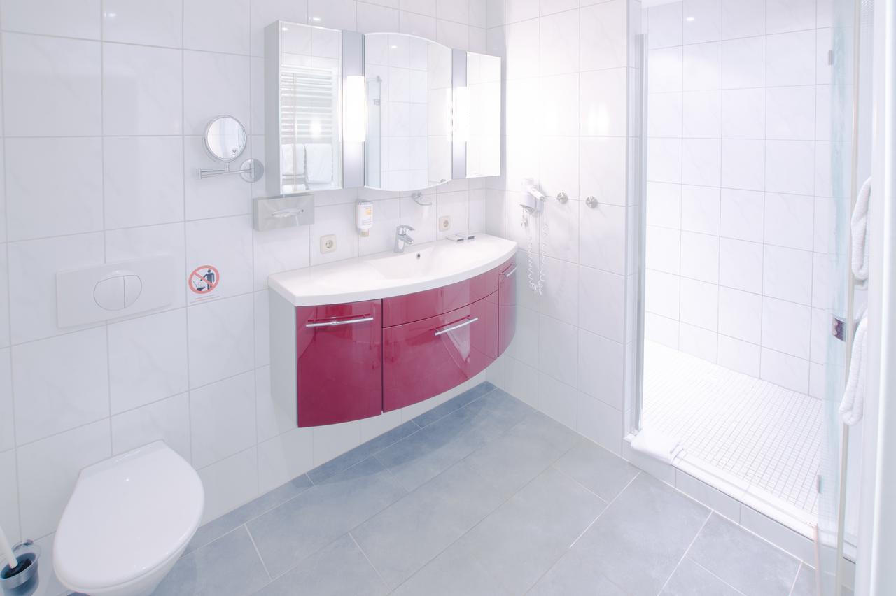 בוקסטהודה Hotel Ovelgoenner Hof מראה חיצוני תמונה